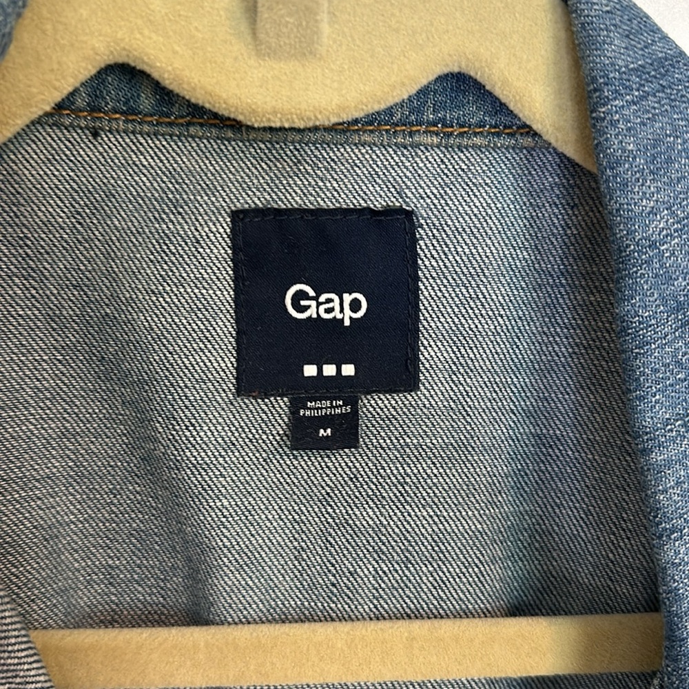 Gap denim medium wash jacket - Picture 3 of 5